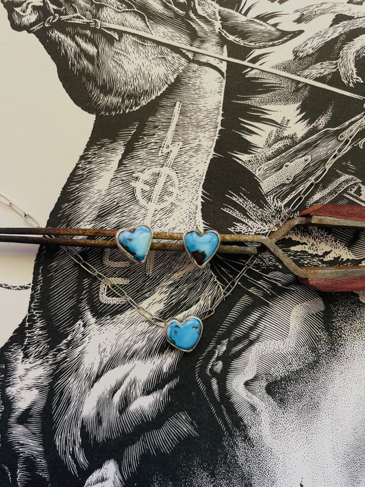 Dainty Golden Hills Heart Set