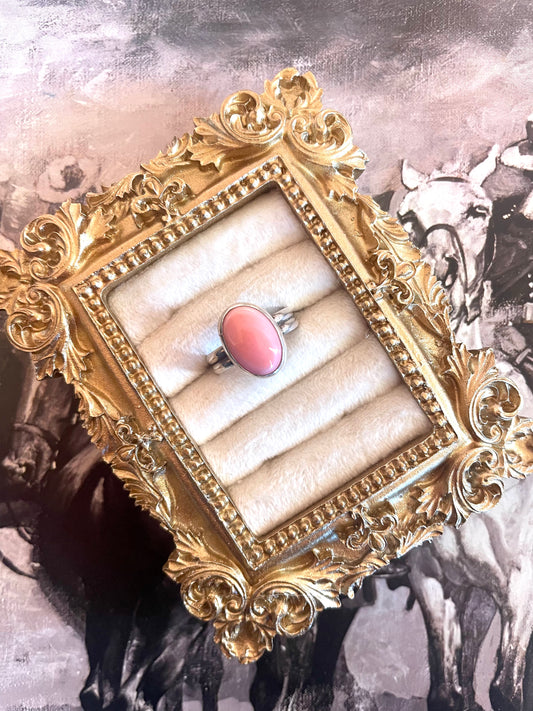 Pink conch double band ring